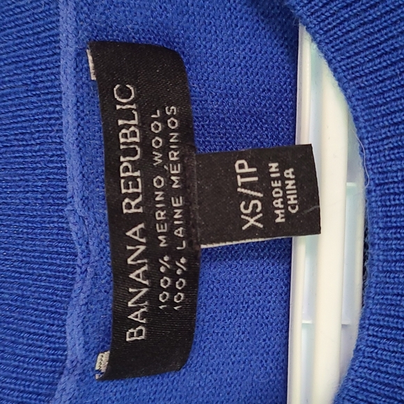 Banana Repblic Wool Sleevless - Picture 2 of 5